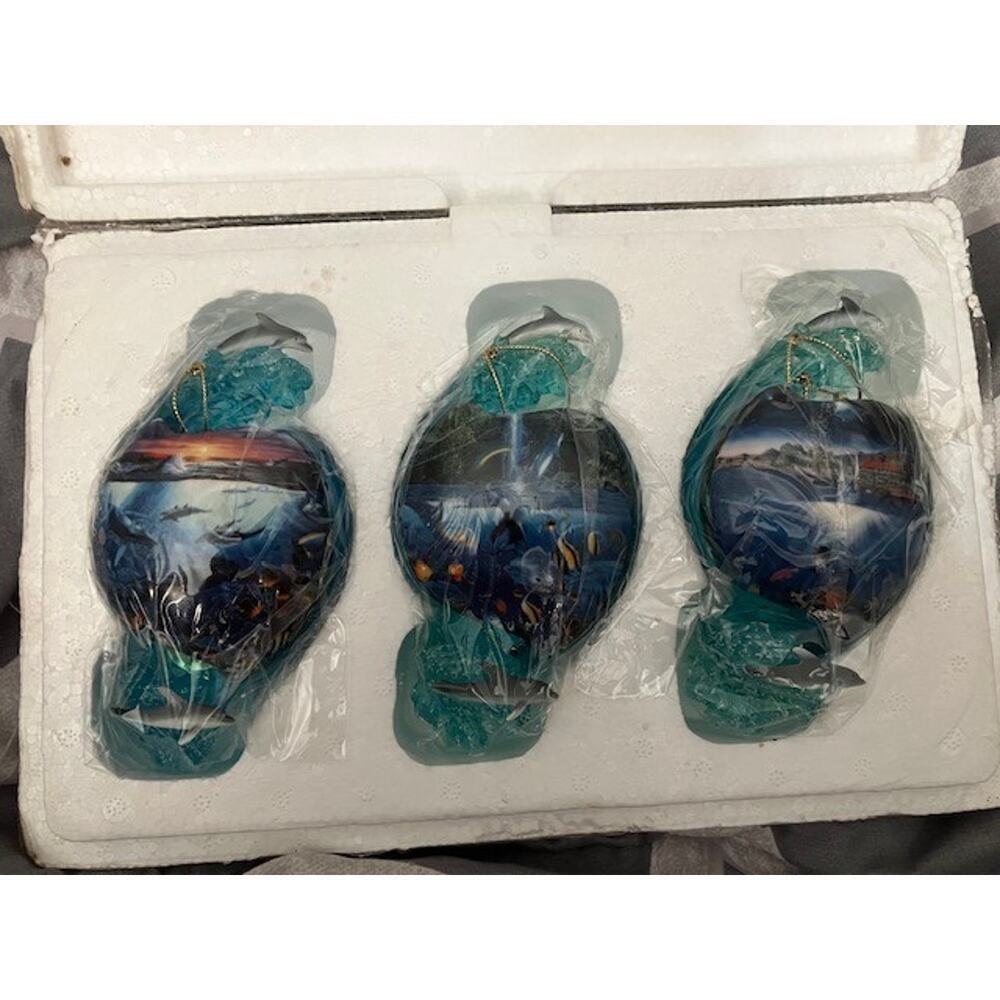 The Bradford editions above below ornament collection Sea Dolphins Decor Coastal - Picture 5 of 14